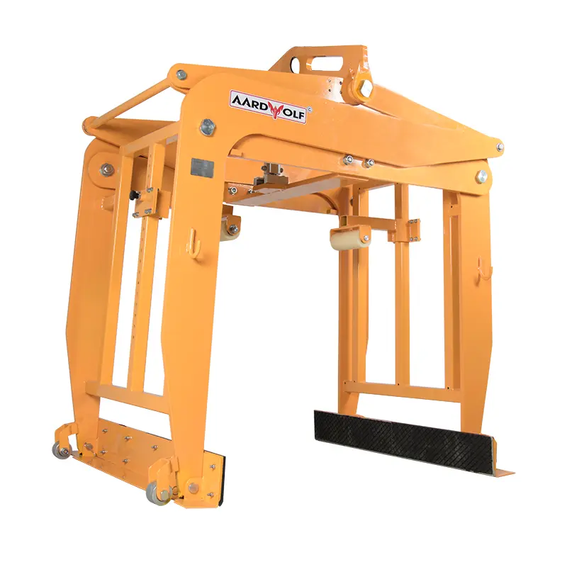 Aardwolf ABGL-1800 Brick Grab Lifter lifting a pack of bricks